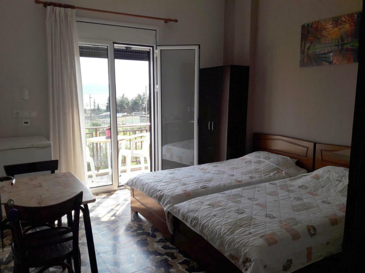 Rooms-Studio Anagnostou Loutra Edipsou  Exterior foto